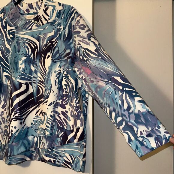 Chicos Weekends XL (3) Baby Fleece Tulip Hem LS Shirt White Blue Purple NWT - Picture 4 of 10